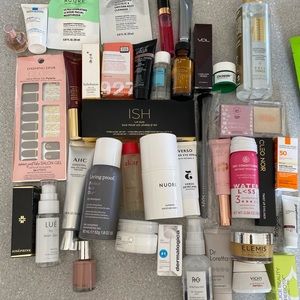 Beauty box - skincare + make up